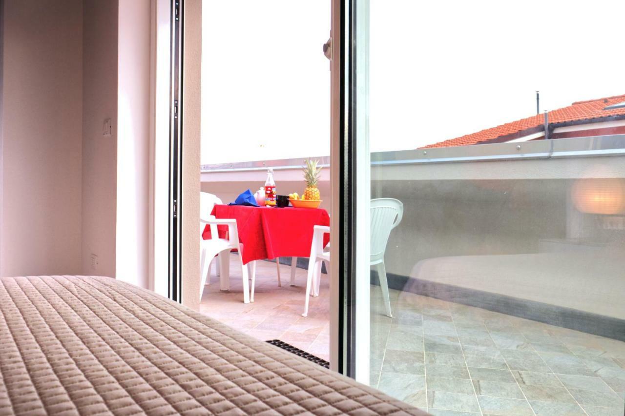 Ferienwohnung Attico Mutti Loano Exterior foto